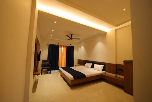 SP Tourist Home - Manchar Bhimashankar Road