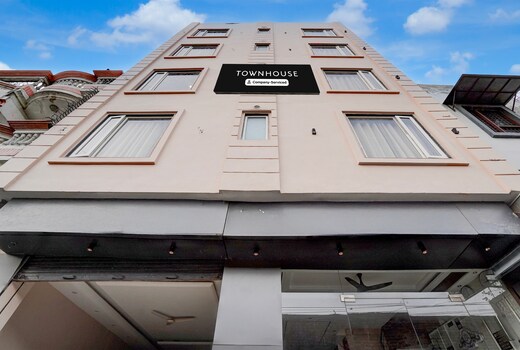 Townhouse by OYO Ram Talai Crossway Formerly Midway