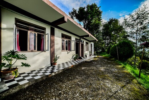 Tashi Delek Cottage (Room For Four)