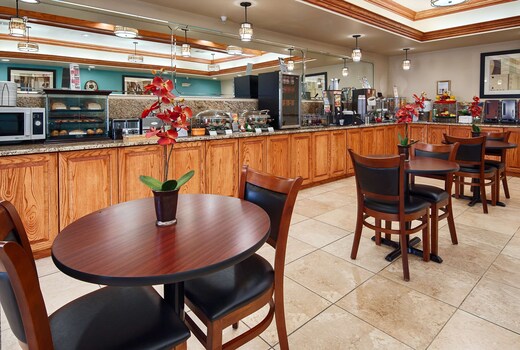 Best Western Plus Monahans Inn & Suites