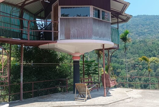 East West Farmstay