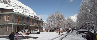 HOTEL SISSU REGENCY