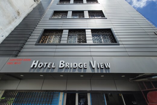 Hotel Bridge View