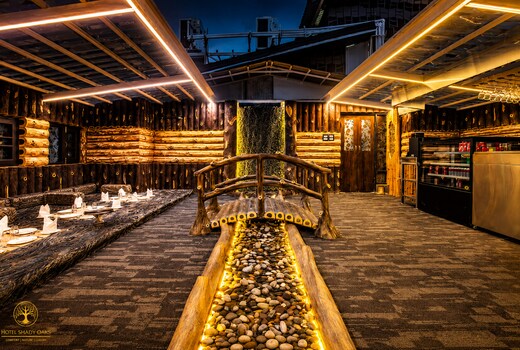 Hotel Shady Oaks