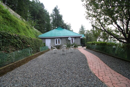 Pines Fell-2 BHK Luxury Homestay