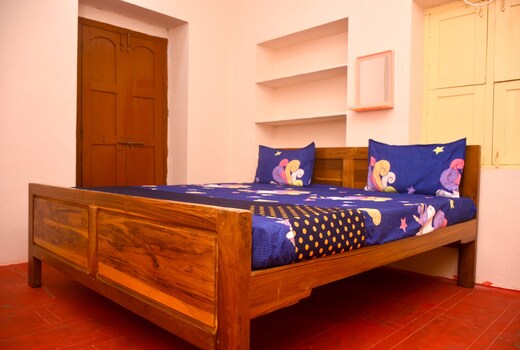 HOTEL R HOMESTAY