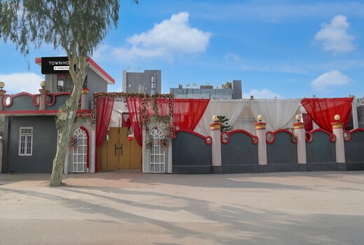 OYO Townhouse Deva Road Lucknow