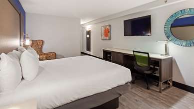 Denver's Best Inn and Suites