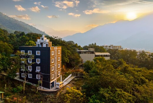 Hotel Celestial Ganges