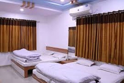 Hotel Raj