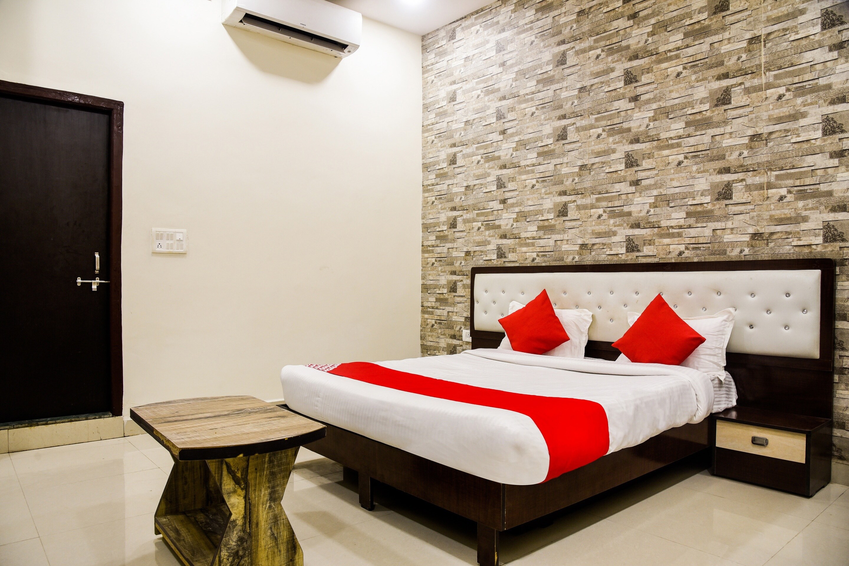 Hotel O StayCraft