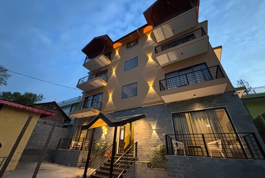 Reem Resort