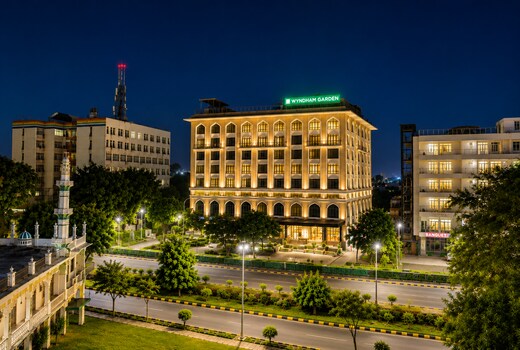 Wyndham Garden Lucknow City Center