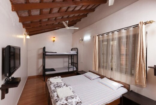 The Hidden Valley Homestay | Rooms & Guided Treks
