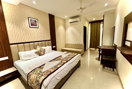 Hotel Sanskar Upvan