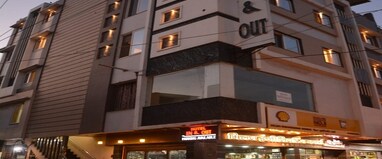 Hotel In and out