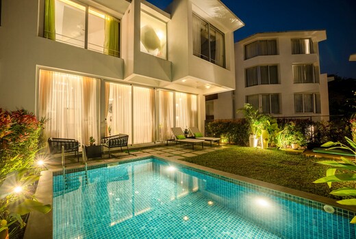 Designer 2BHK Duplex w Pvt Pool Near Candolim