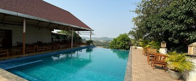 The Silverador Resort Club