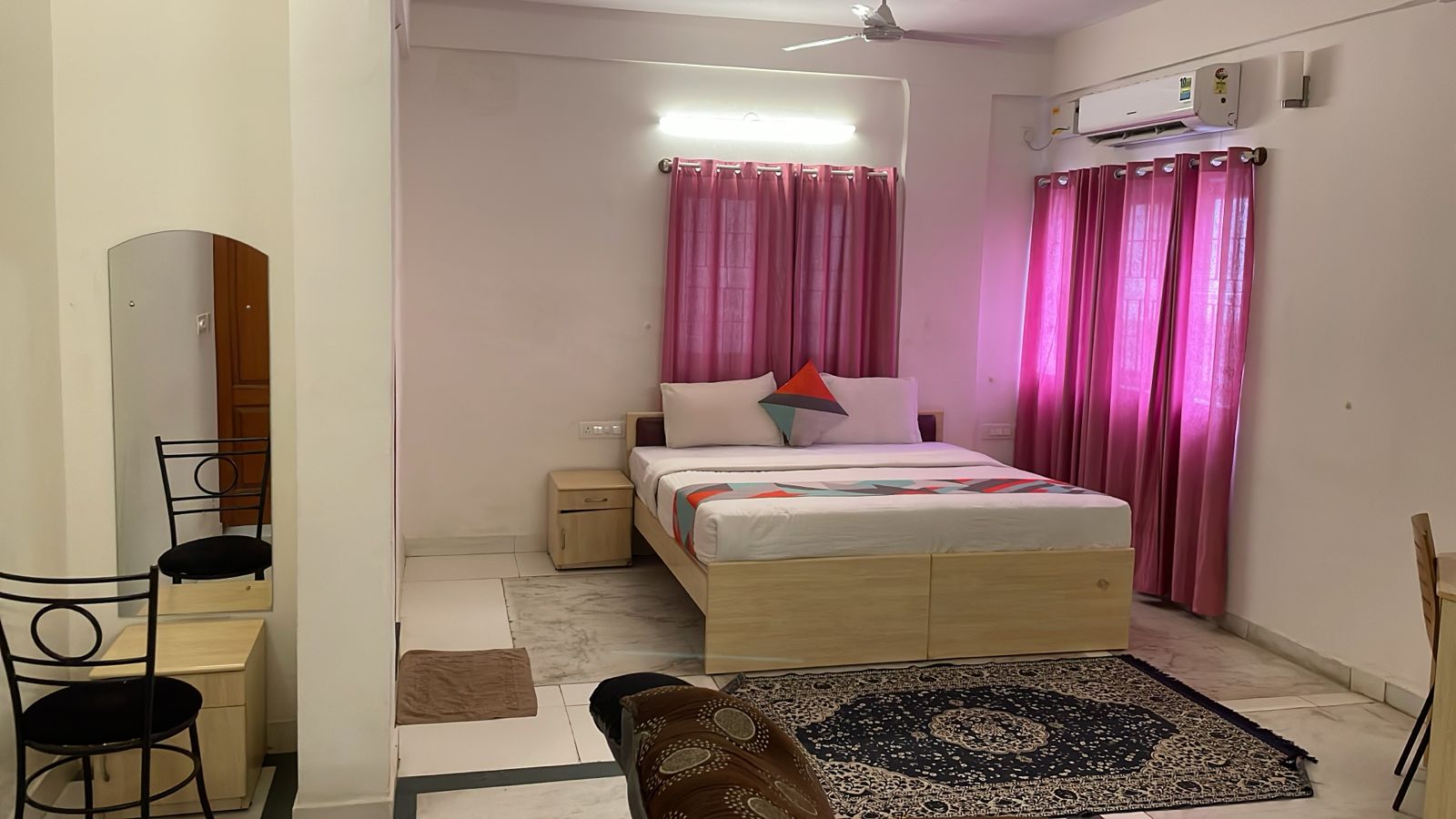 HOTEL MAPLE GREEN SUITES/DELUXE