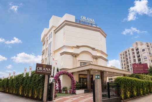 Orana Hotel & Convention (1-Minute Walk From Vaishali Metro)