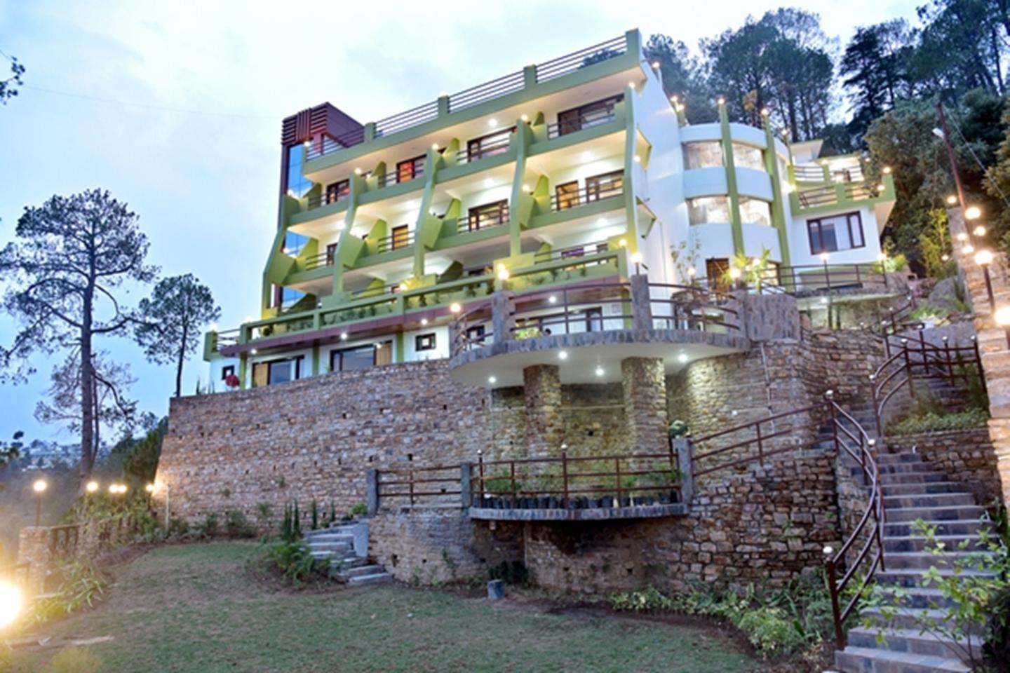SUNITA HIMALAYAN PARADISE