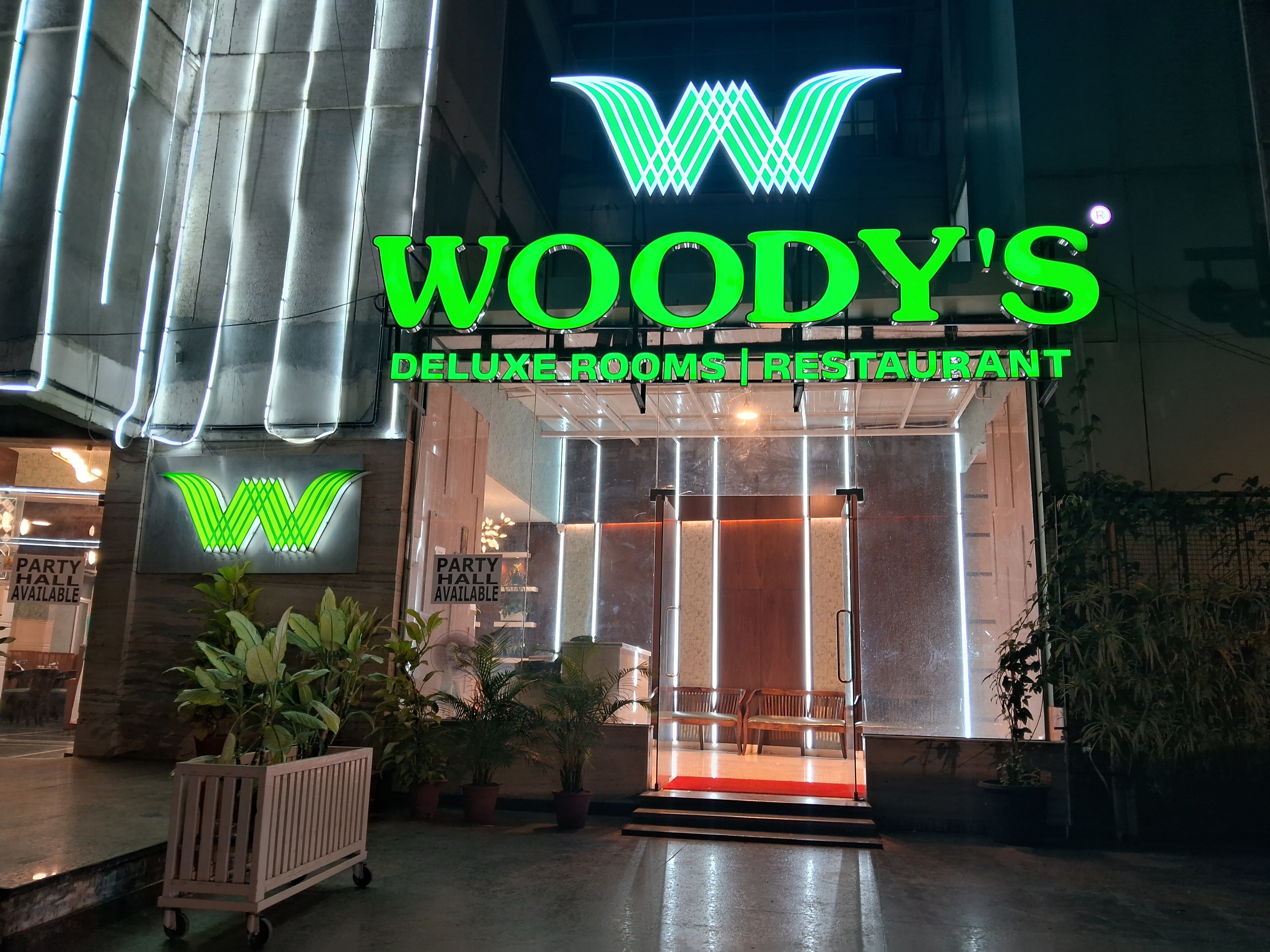 Woodys