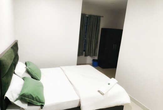 HOTEL MOON-LITE