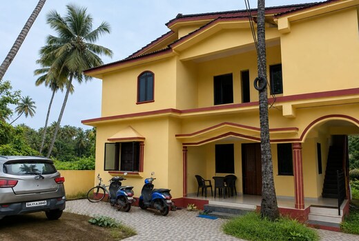 Yellow House Morjim