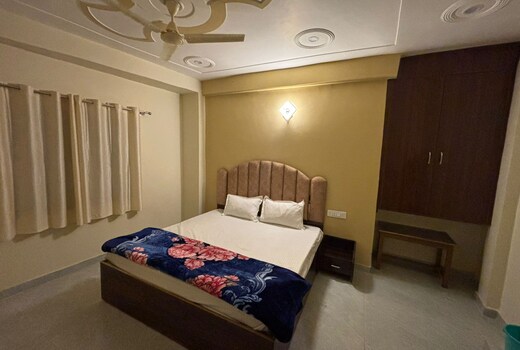 Amulya Home Stay