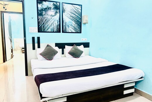 Hotel Pimprii Stays