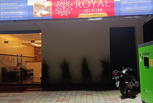 The Royal Moon