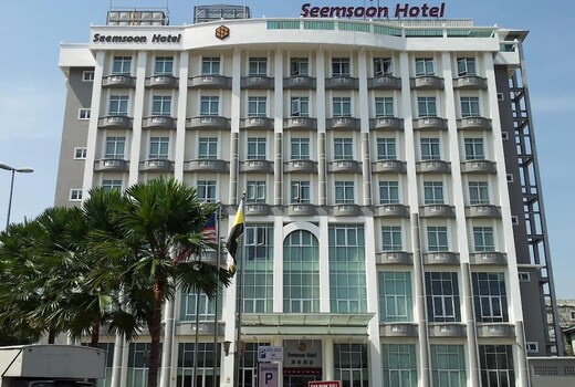 POP 91341 Seemsoon Hotel