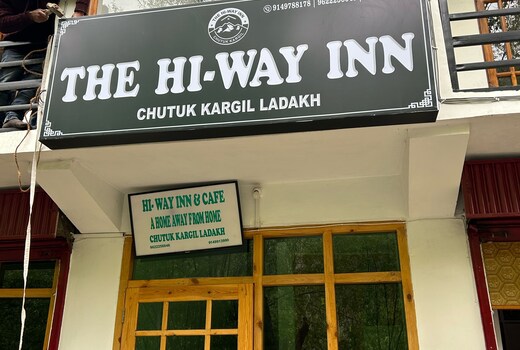 The Hii Way Inn