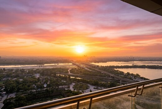 Leisure Stays Luxury Apartment on 22nd Floor
