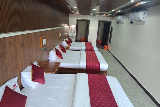 Gayathri Grand Kanipakam