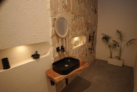 Mahika Valley Stay