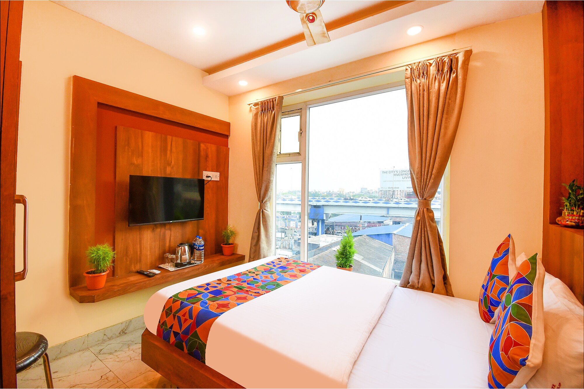 Hotel Aqua Tulip, Kolkata