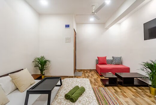 Cozy Apt off Carter Rd Bandra W