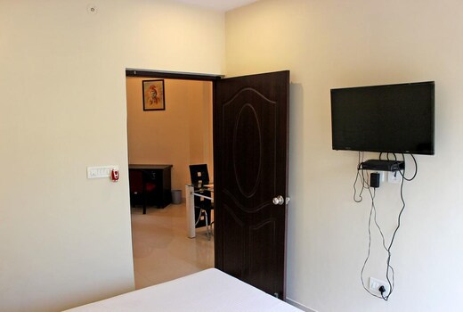 Executive Inn Unit 3