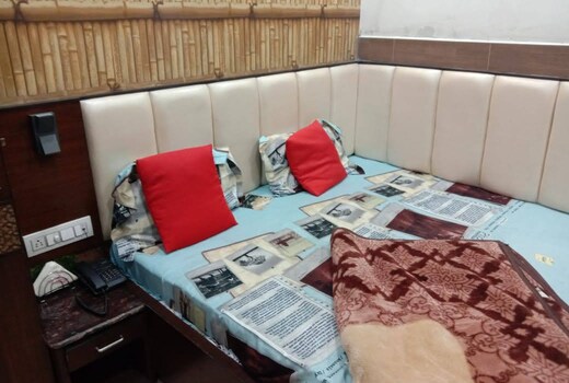 Hotel Adarsh Plaza