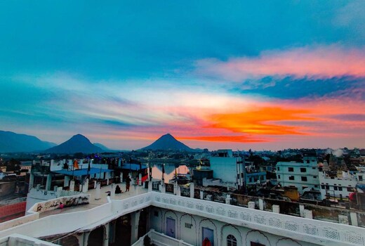 Varah Square Guest House