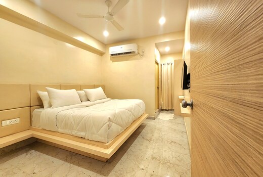 Landcorp Hotels Hitec City
