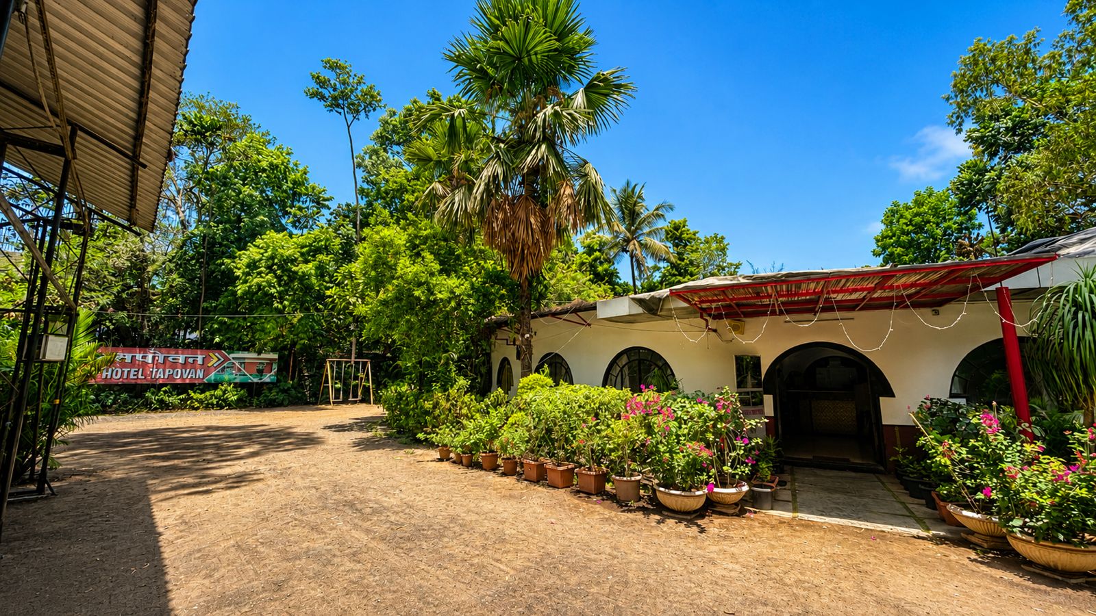 Hotel Tapovan