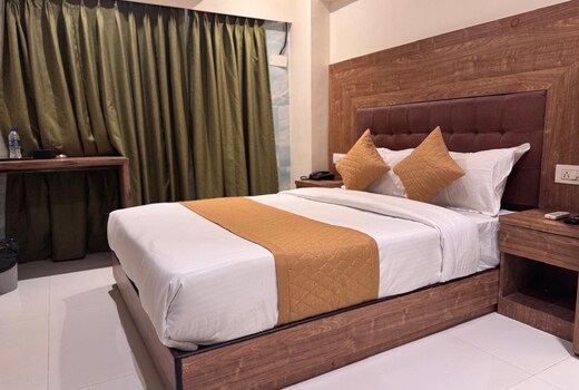 Hotel West line