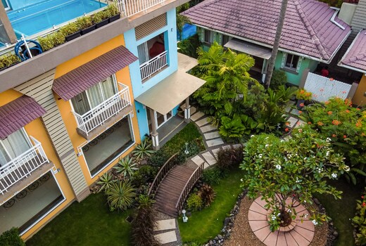 Close2beach Super 2br penthouse Pool with Jacuzzi