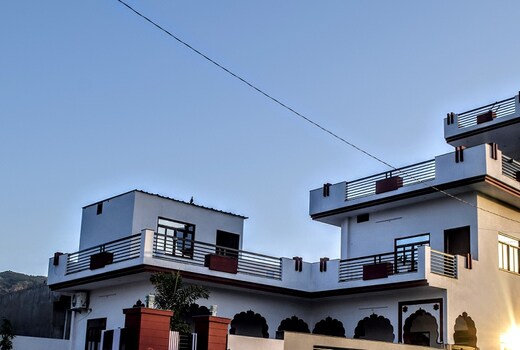 The Natural View Hotel Pushkar