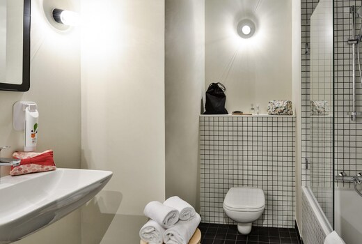 ibis Styles Lyon Meyzieu Arena Stadium