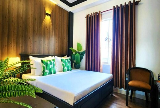 Rosa May Hotel