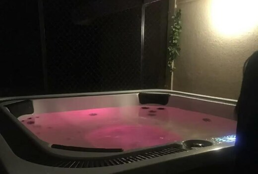 Sky Mount Suite 2BHK Apartment with Jacuzzi