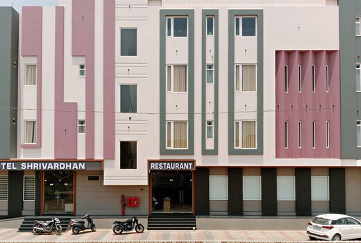 Hotel Shrivardhan